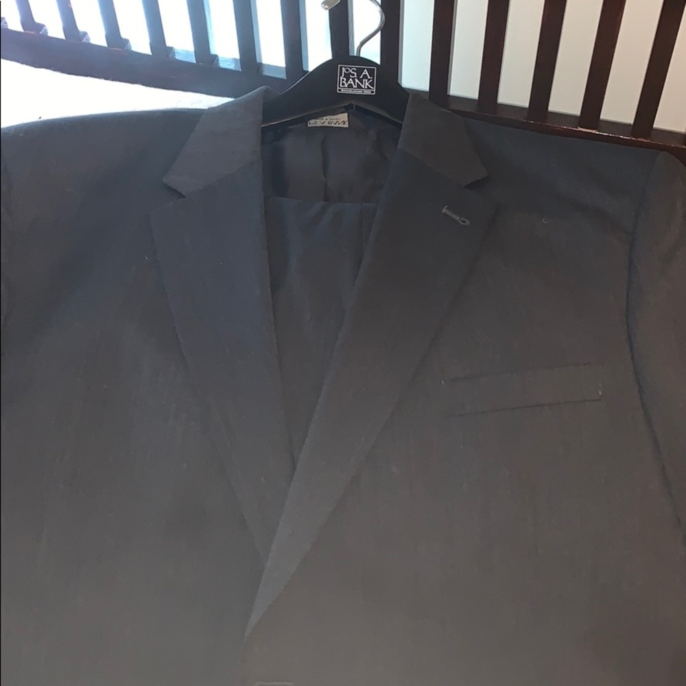 Men’s taylored suit